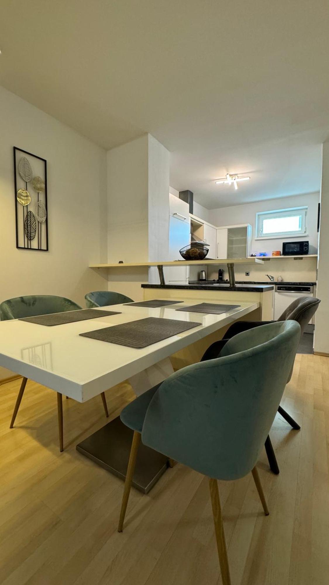 City Apartement Linz Fuer 5 Gaeste Mit Self-Checkin Und Kueche Экстерьер фото